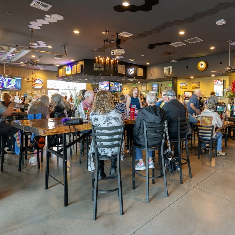 Welcome to Cold Springs Crossing Bar & Grill !